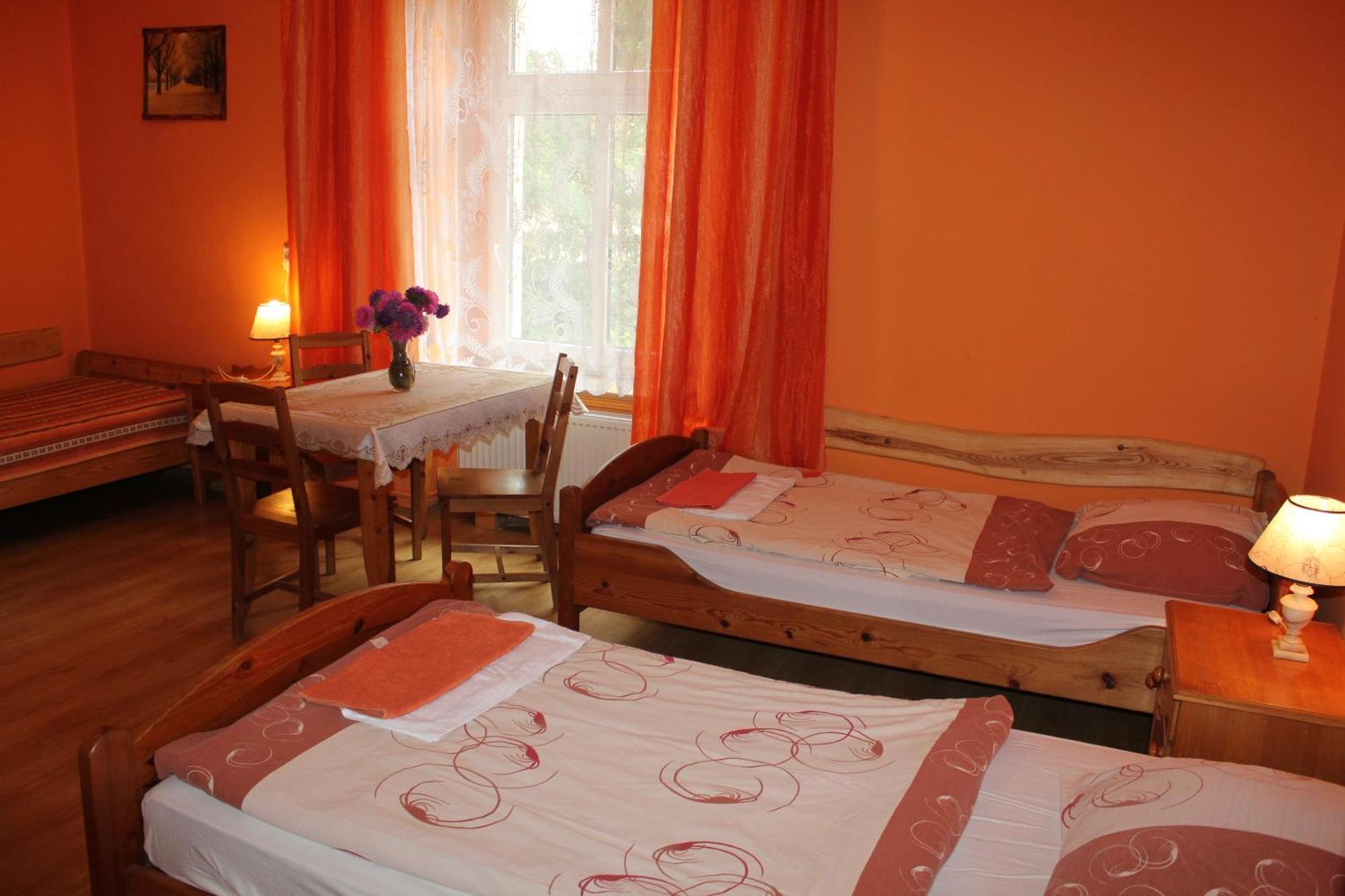 Willa Podzamcze Zabkowice Slaskie Room photo